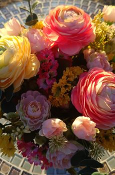 Arranjo de Saudade com Flores Artificiais